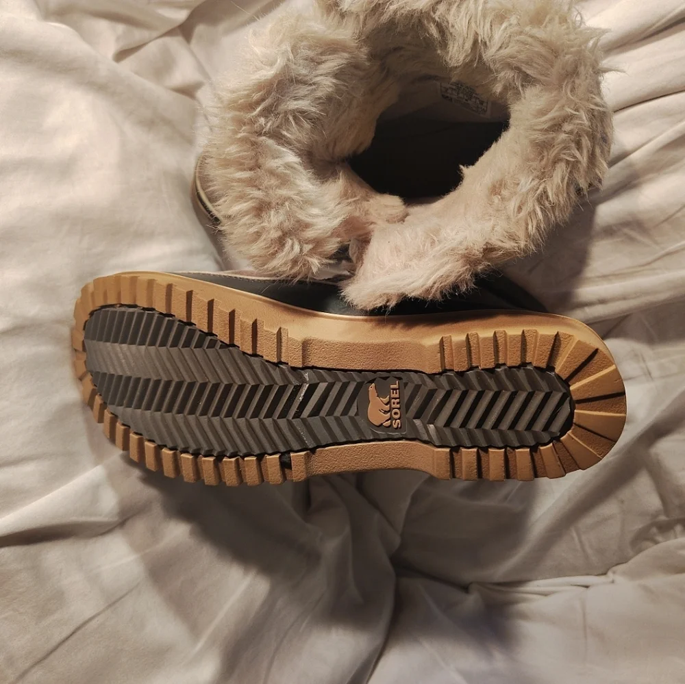 Sorel Women's Brown Faux-Fur Winter Boots